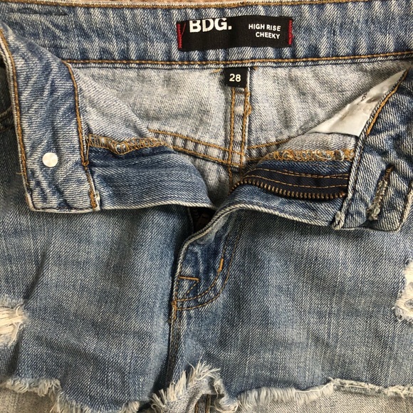 BDG cheeky denim Shorts - Picture 4 of 4